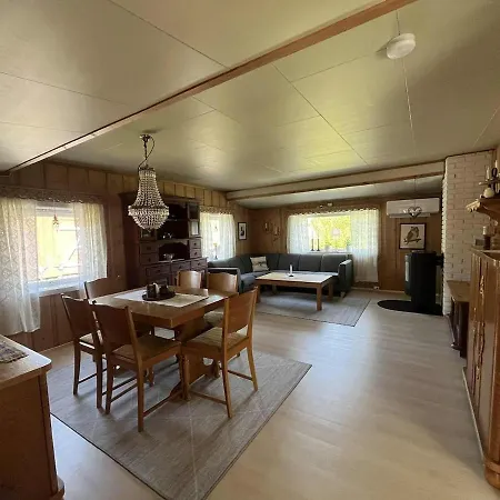 With A View Vakantiehuis Lom